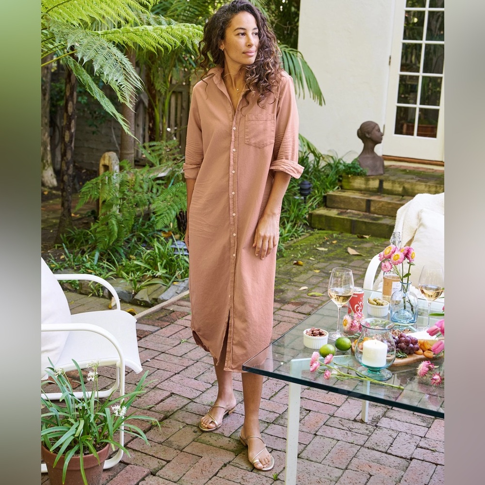 Frank and Eileen, Rory dress in desert size small
